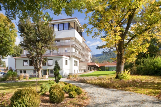 Parkhotel Igls - The House in the Park [640x480].jpg